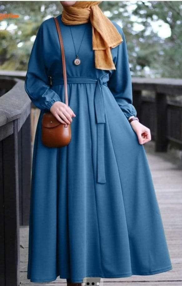 Robe hijab magnifique tissu Prada